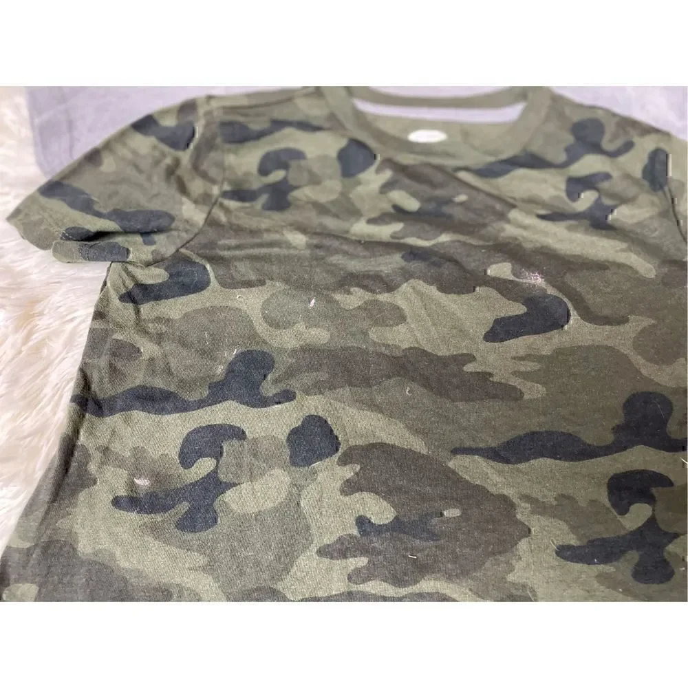 Great Used Condition Boys 4 piece size 6-7 Short Sleeve Graphic Tshirts by Old N